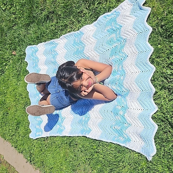 Hand Crafted Handmade Crochet Lacy Chevron Stitch Blue White Blanket Baby afghan - Picture 7 of 17